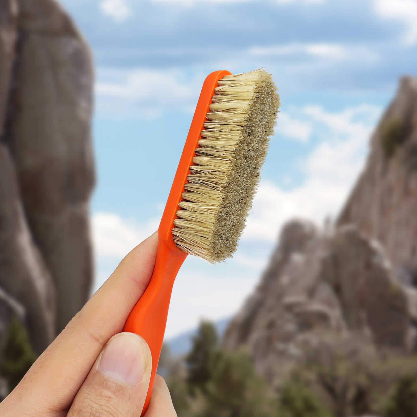 TWO STONES Best Rock Climbing Brushes | Bouldering Brush | Chalk Brush as Rock Climbing Gifts for Rock Climber
