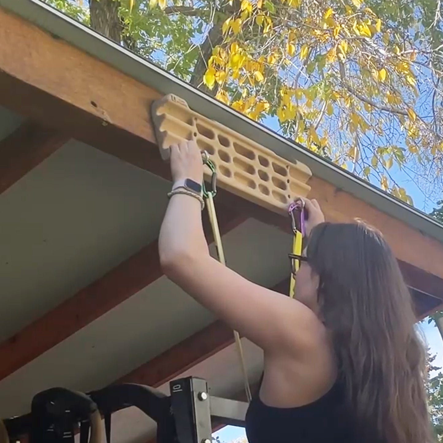 Hangboard Rock Climbing Hangboard with Jugs, Edges, Slopers, Pockets and Phone Hoder, Climbing Fingerboard Designed with Two Hooks for Rock Climbers