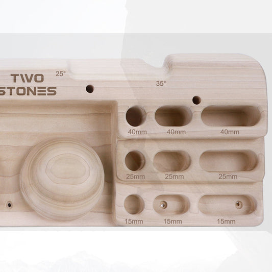 The Philosopher at the Fingertips – How a Wooden Board Rethinks the Meaning of Effort-E