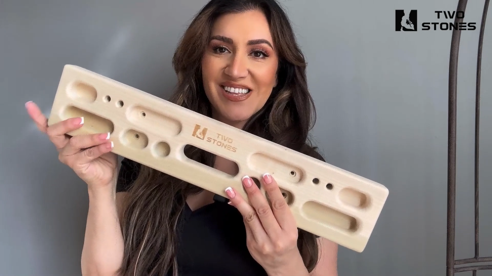 Beyond the Hangboard: Your Smart Home Climbing Training Revolution-E