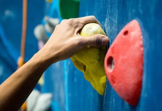 Carving My Name on the Digital Wall: Blogs, AI, and the Two Stones Hangboard  -E