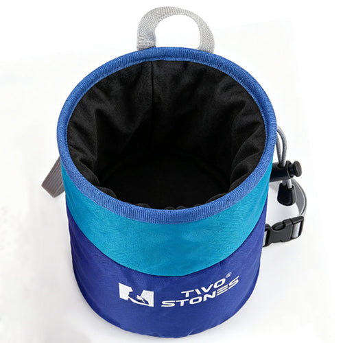 Spacious interior holds plenty of chalk to meet all your climbing needs.