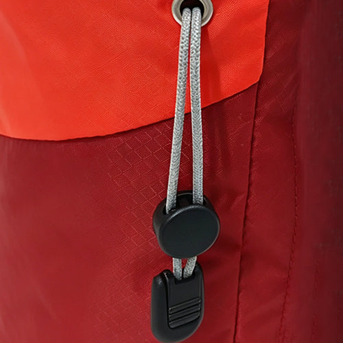 Adjustable drawstring keeps chalk securely contained when not in use.