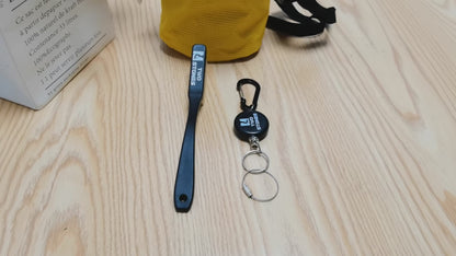 TWO STONES Retractable Keychain 4in1  convenient  Climbing accessories climbing brush good partner automatic contraction activity climbing chain  anti-loss /4PCS(CJ-CS2401-TS)